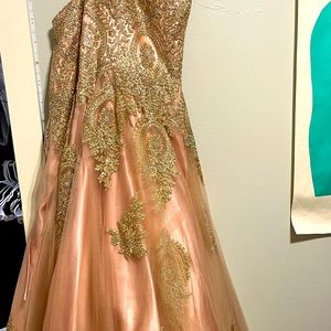 super comfortable and cute great for a birthday party or prom